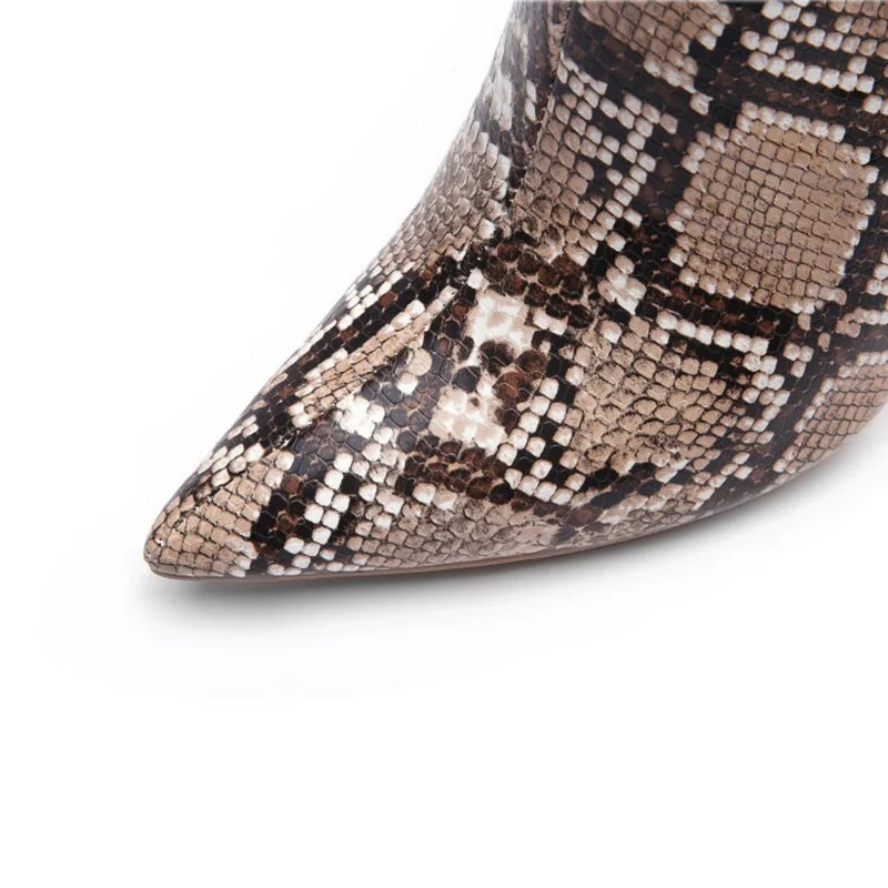 SIMLOVEYO Snakeprint PU Ankle Boots