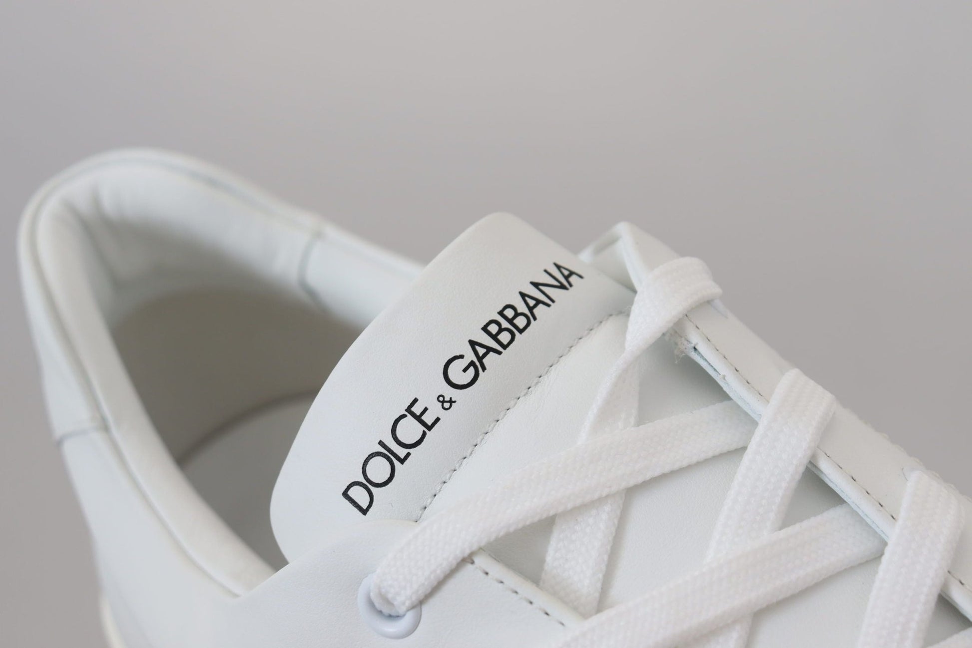 Dolce & Gabbana White Leather DG Logo Casual Sneakers Shoes - SMARTMARTNZ
