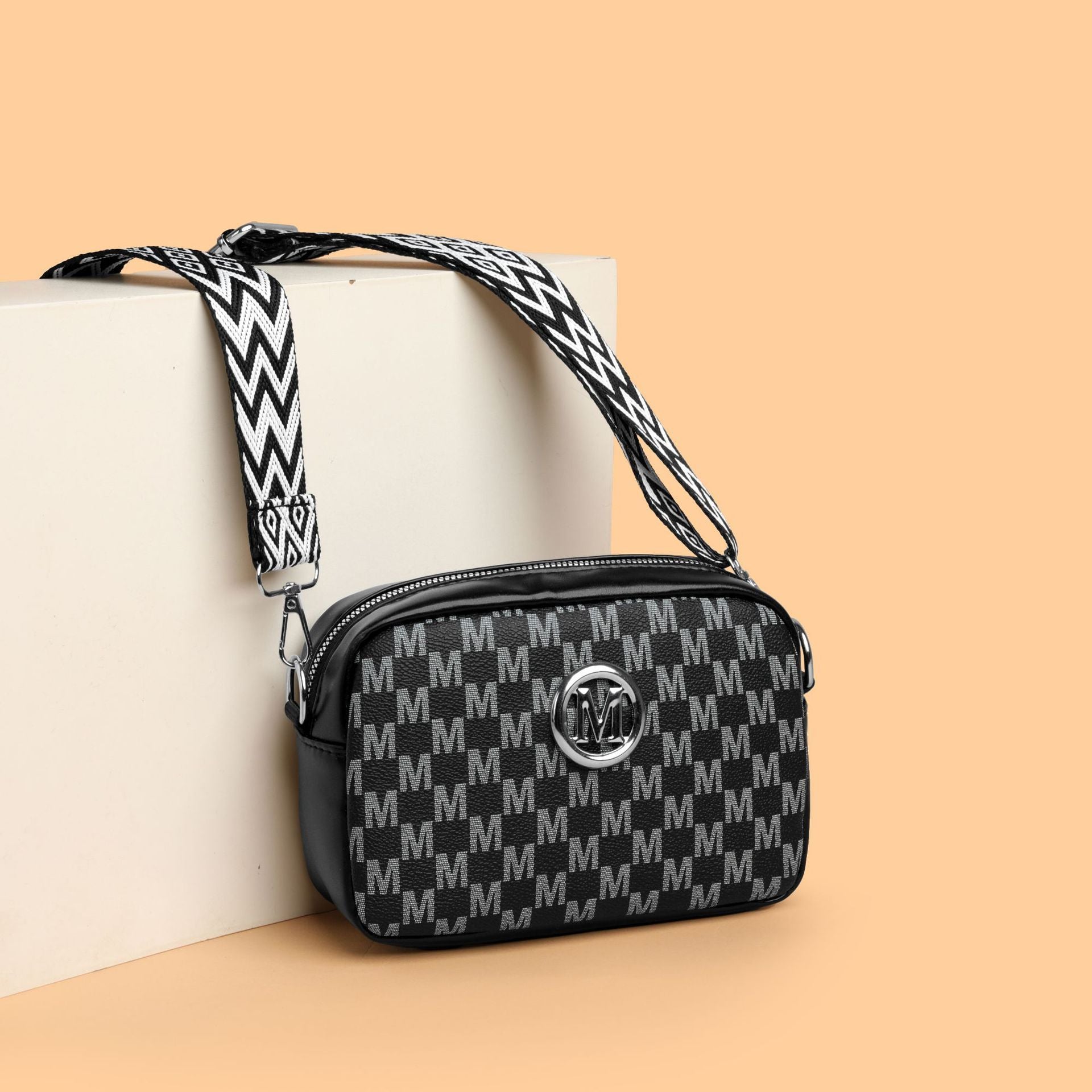 “Multi - Use Crossbody Bag – Comfortable & Roomy” - SMARTMARTNZ